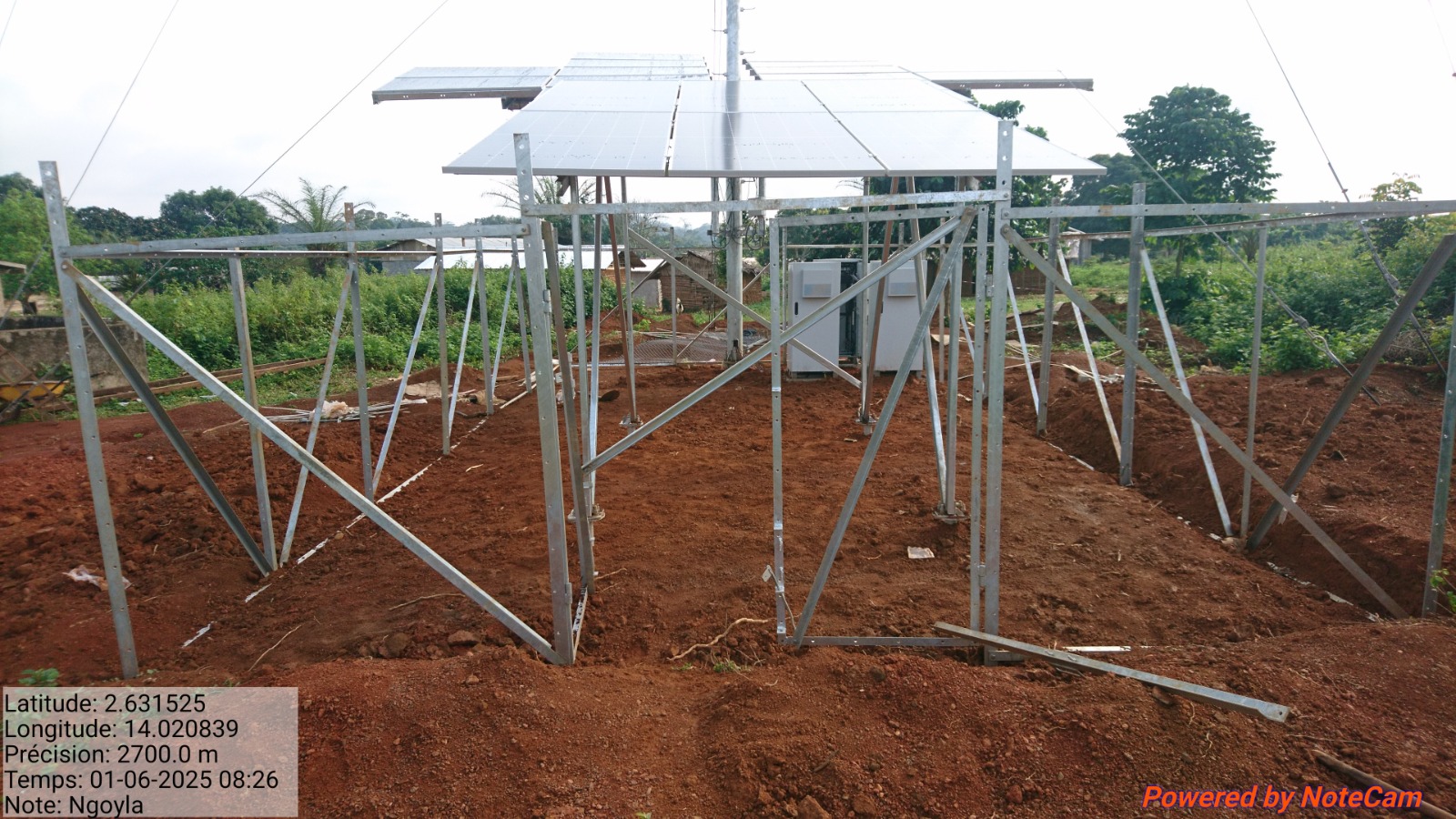 Cadre solaire telecom face